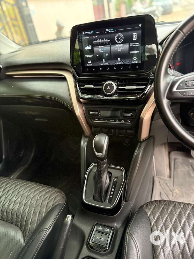 Maruti Suzuki Grand Vitara 1.5 Alpha Plus Intelligent Hybrid Ecvt, 2..