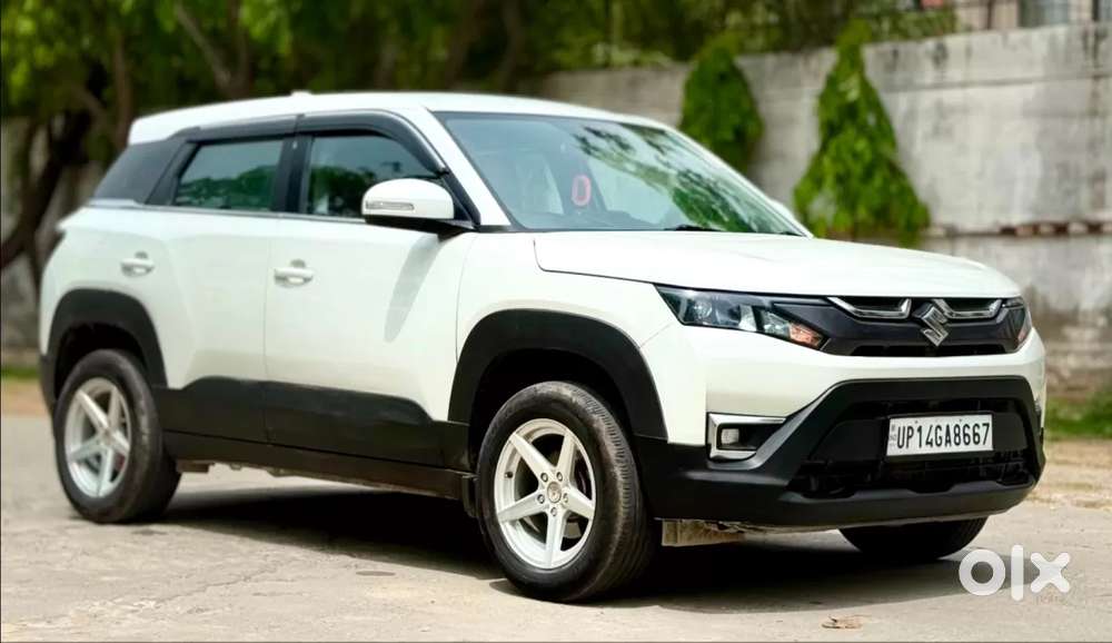 Maruti Suzuki Brezza 1.5 Zxi Cng Dual Tone, 2024, Cng & Hybrids