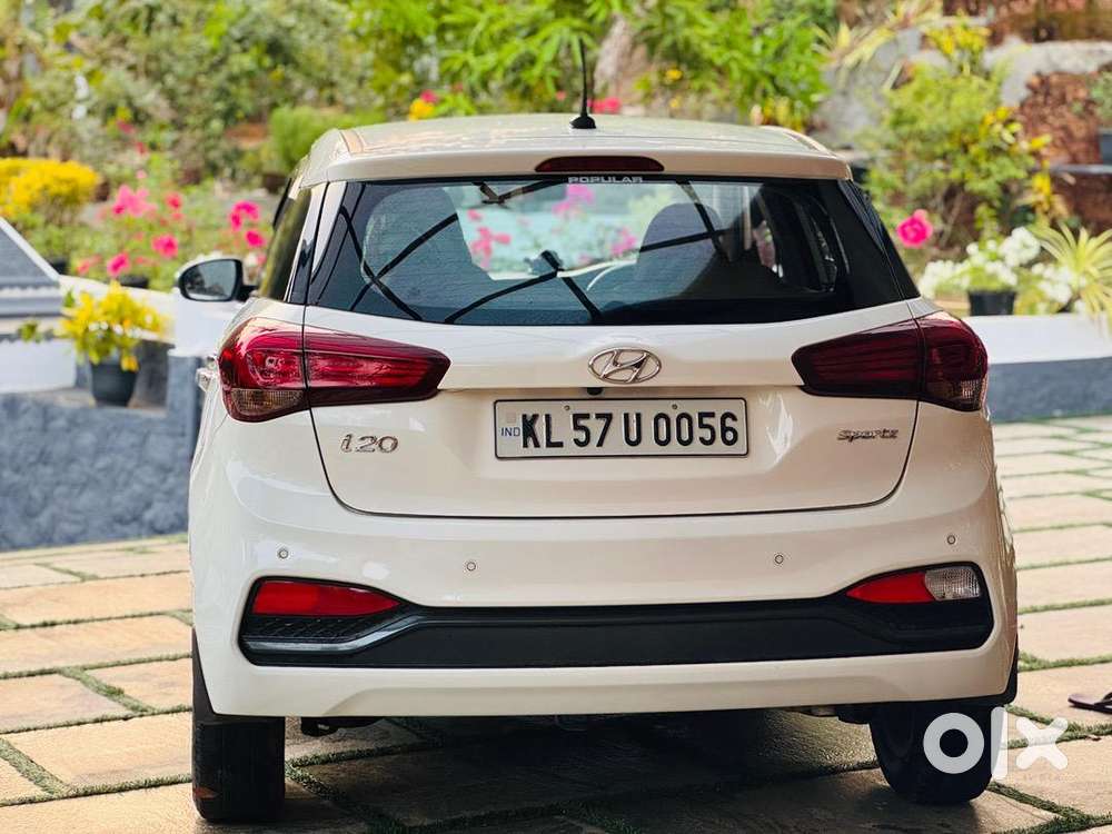 Hyundai I20 2019 31,000 Km Driven Petrol Automatic