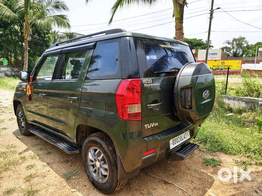 Mahindra Tuv 300 1.5 T8 2018