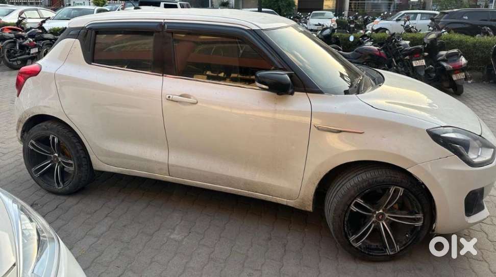 Maruti Suzuki Swift 2018 Zxi, 2019, Petrol