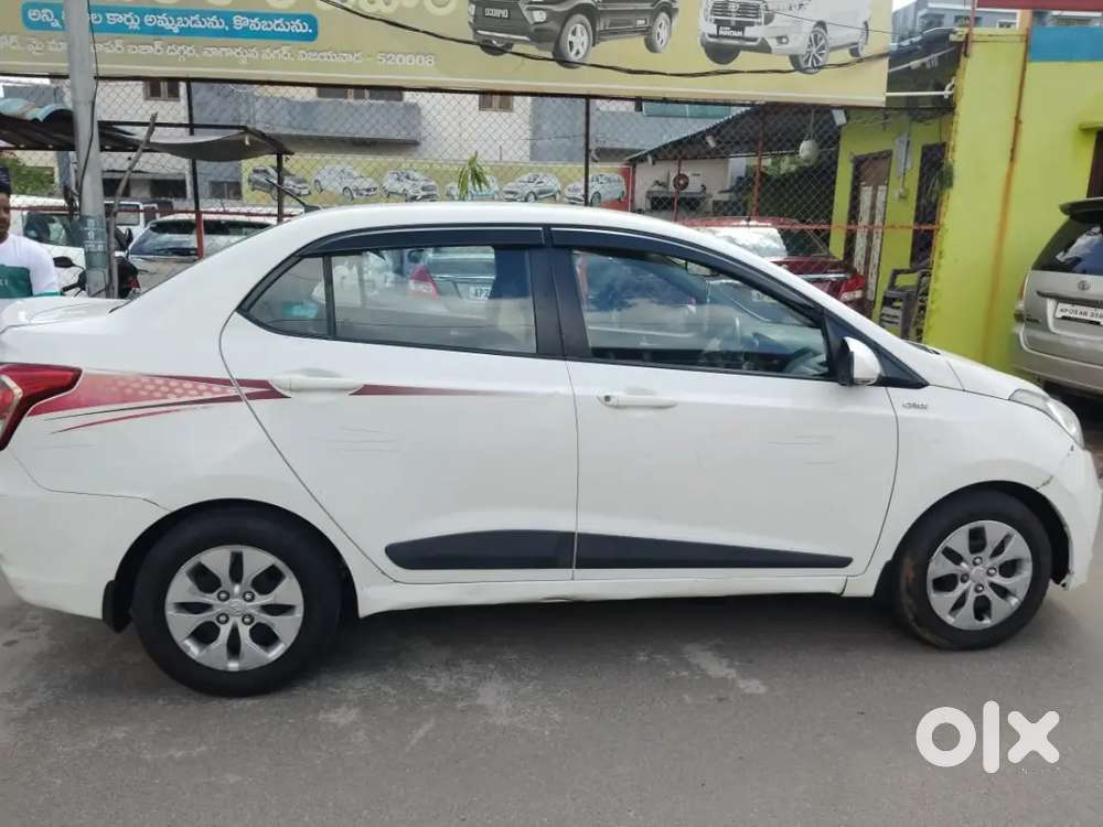 Hyundai Xcent 2016 Diesel 120000 Km Driven