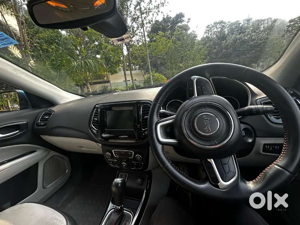 Jeep Compass 2017 Petrol 92000 Km Driven