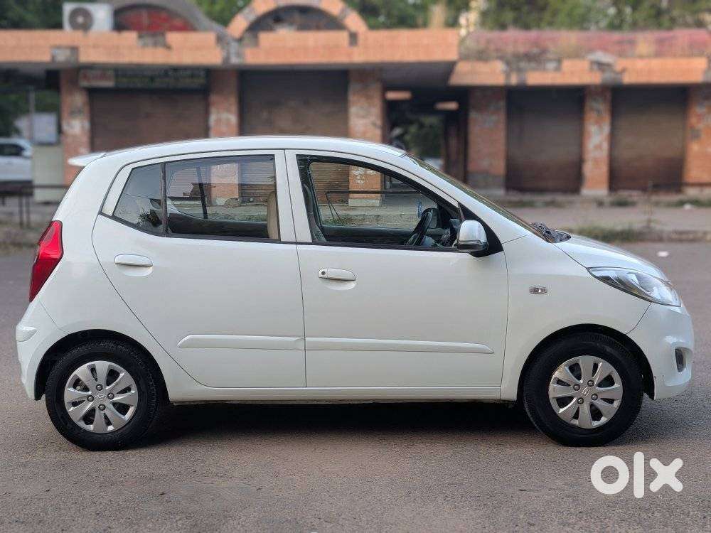 Hyundai I10 [2010-2017] 1.2 Sportz At, 2011, Petrol