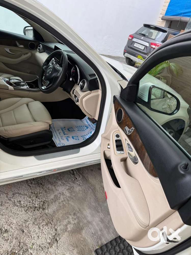 Mercedes-benz C-class 2015 Diesel 106000 Km Driven