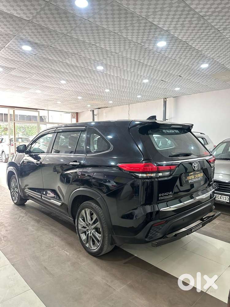 Toyota Innova Hycross 2.0 Zx (o) Hybrid 7 Str, 2024, Petrol