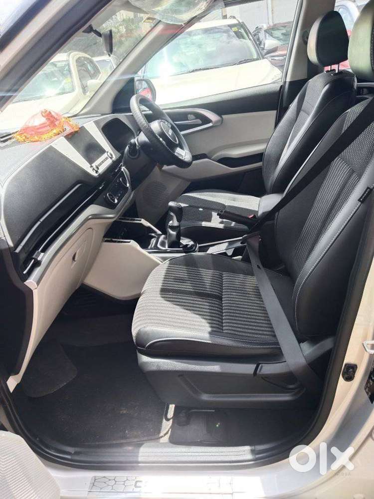 Kia Carens 1.5 Prestige 7 Str, 2023, Petrol