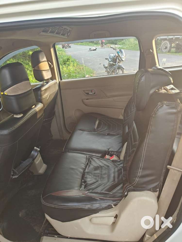 Maruti Suzuki Ertiga Petrol 2025