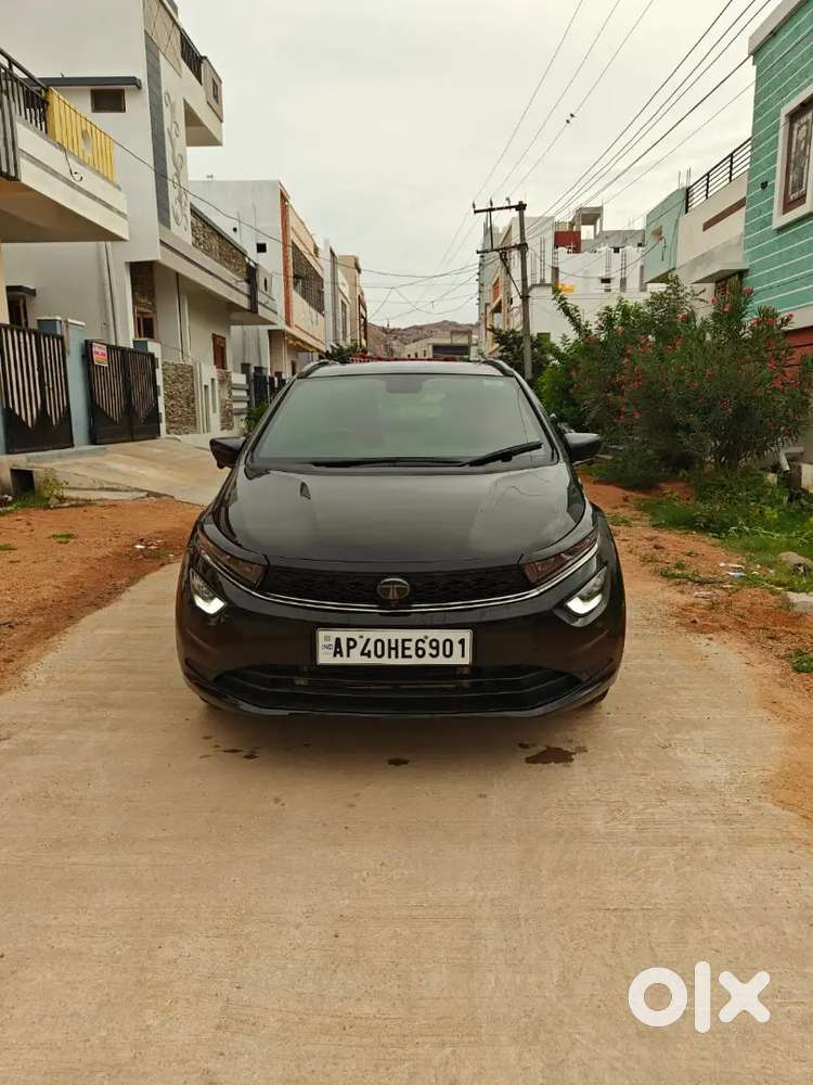 Tata Altroz Xza 2025
