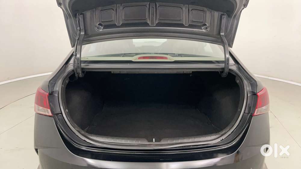 Hyundai Verna 1.5 Mpi Mt Sx (o), 2021, Petrol