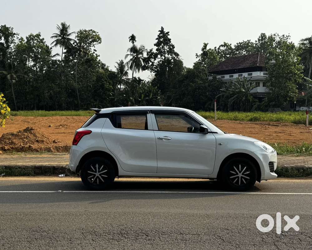 Maruti Suzuki Swift Lxi Optional-o, 2019, Petrol