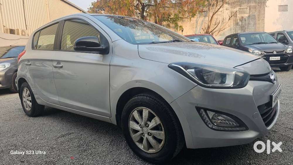Hyundai I20 Sportz 1.4 Crdi 6 Speed Bs-iv, 2013, Diesel