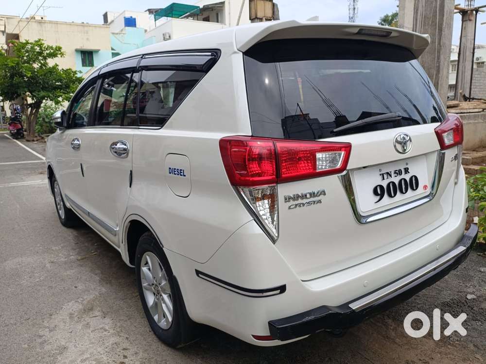 Toyota Innova Crysta 2.4 V, 2016, Diesel