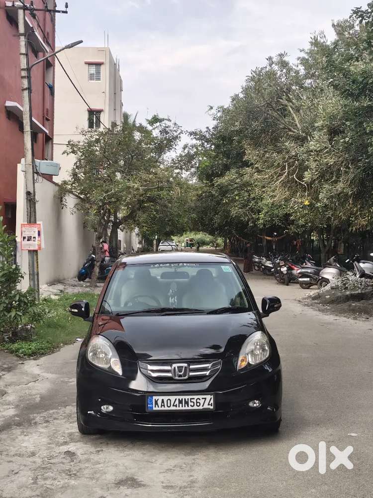Honda Amaze 2014 Vx Top End Petrol Manual Good Conditions