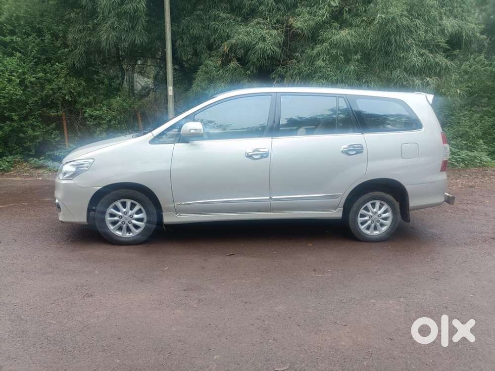 Toyota Innova Diesel 2014