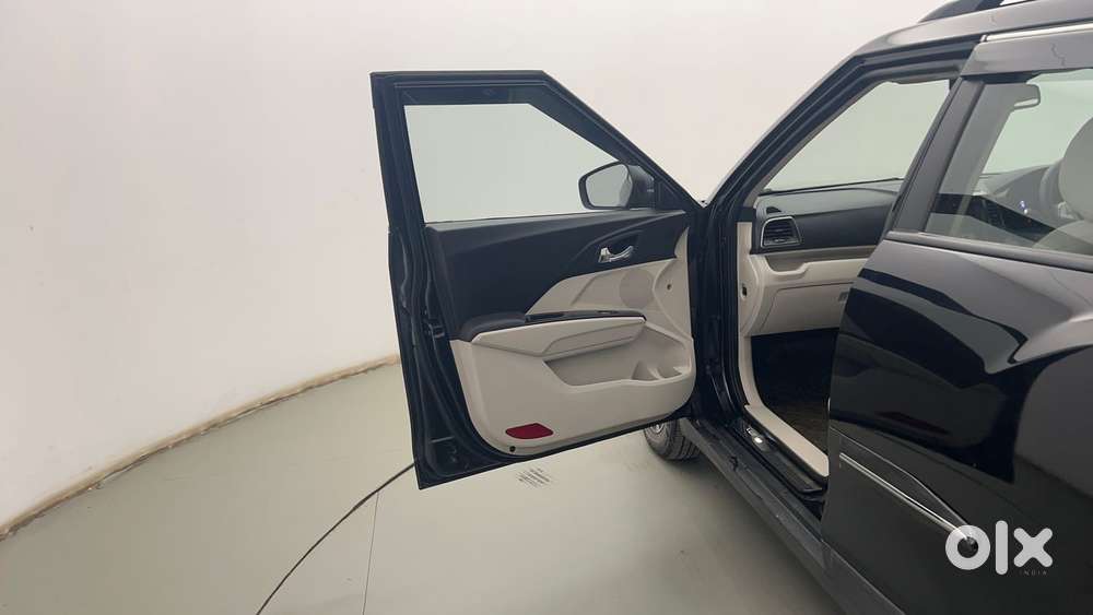 Mahindra Xuv300 W8 Option, 2022, Petrol