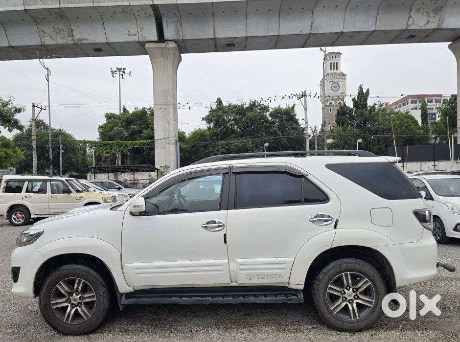 Toyota Fortuner 3.0 4x2 Mt, 2012, Diesel
