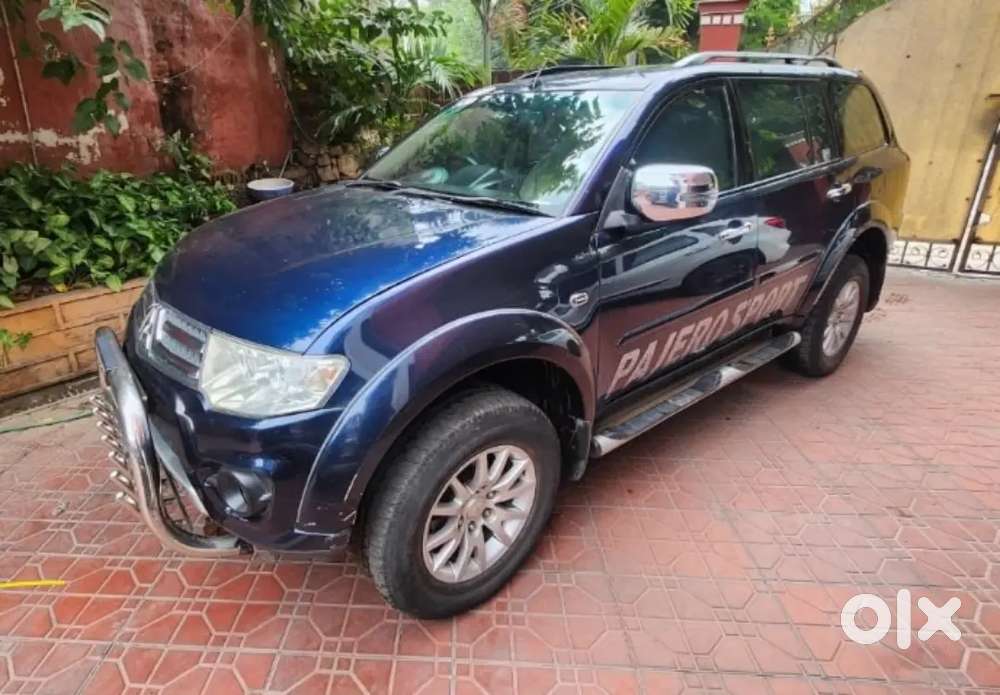 Mitsubishi Pajero Sport 2015 Diesel Well Maintained