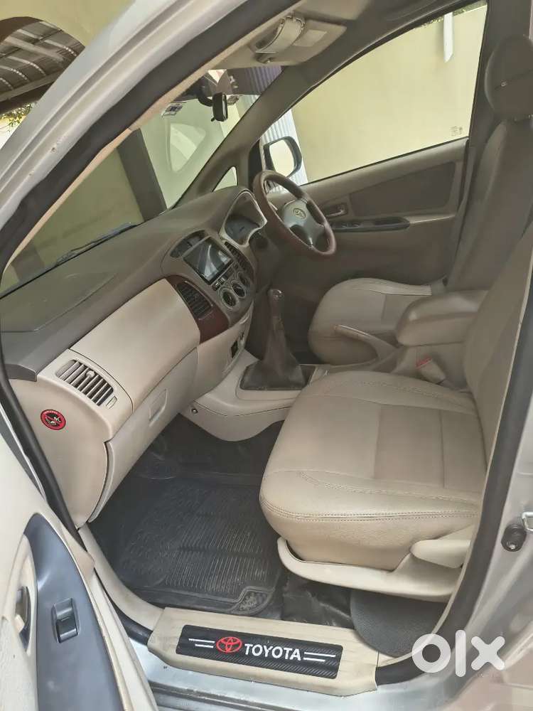 Toyota Innova 2005 2.5 E