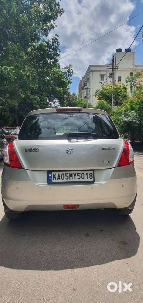 Maruti Suzuki Swift Zxi, 2011, Petrol
