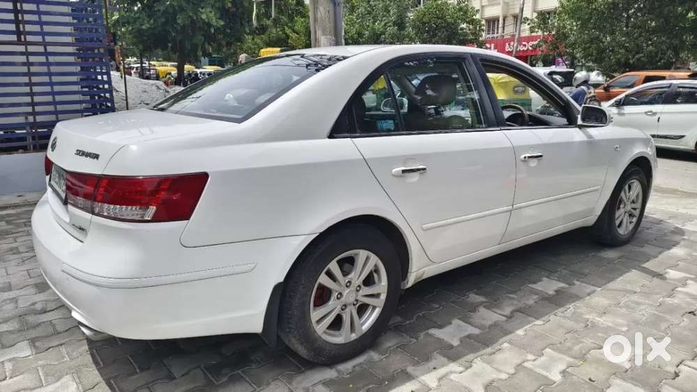 Hyundai Sonata Transform, 2011, Petrol