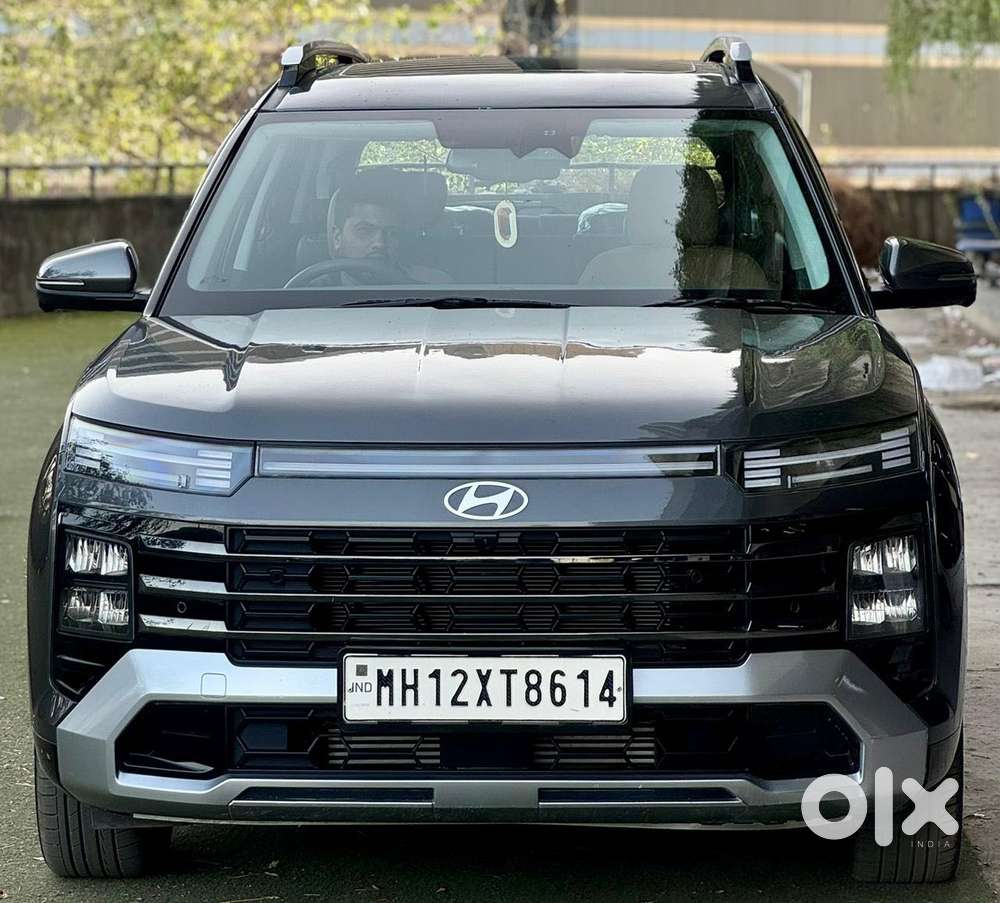 Hyundai Alcazar Platinum, 2025, Petrol