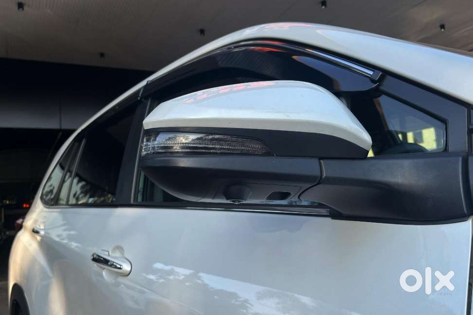 Maruti Suzuki Invicto, 2024, Petrol