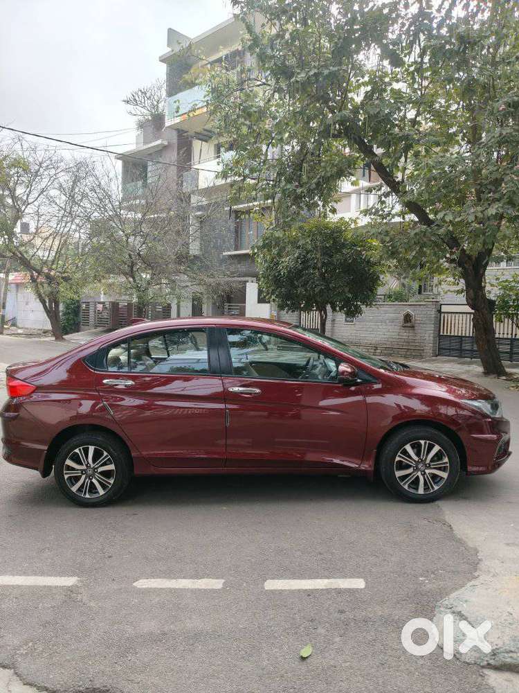 Honda City I-vtec V, 2018, Petrol