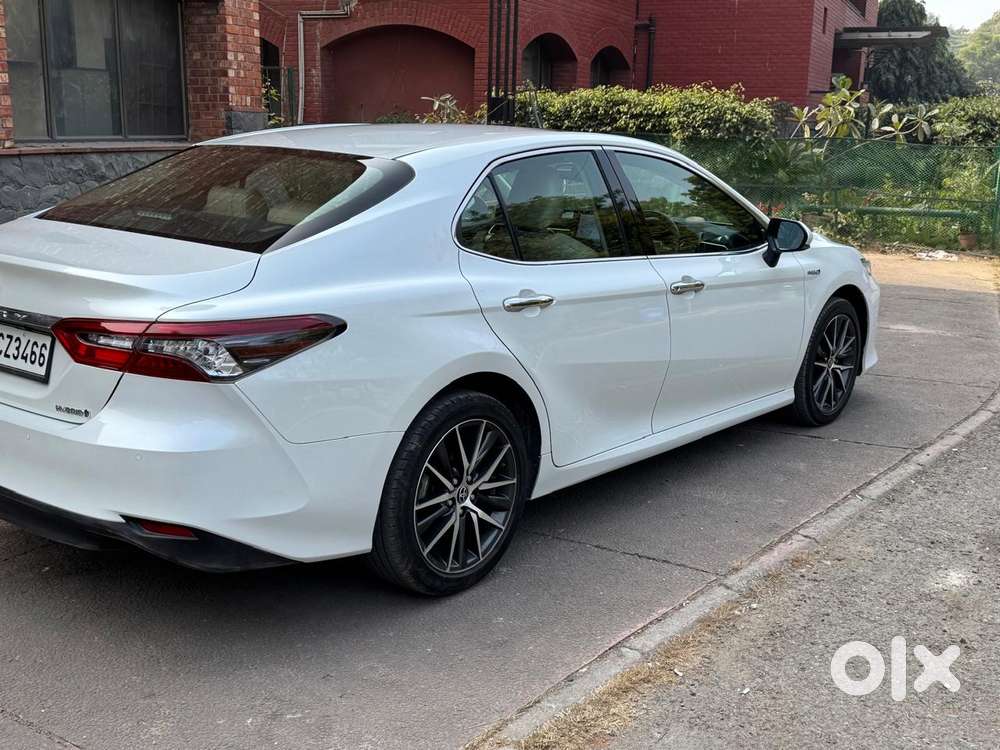 Toyota Camry 2.5 Hybrid, 2023, Petrol