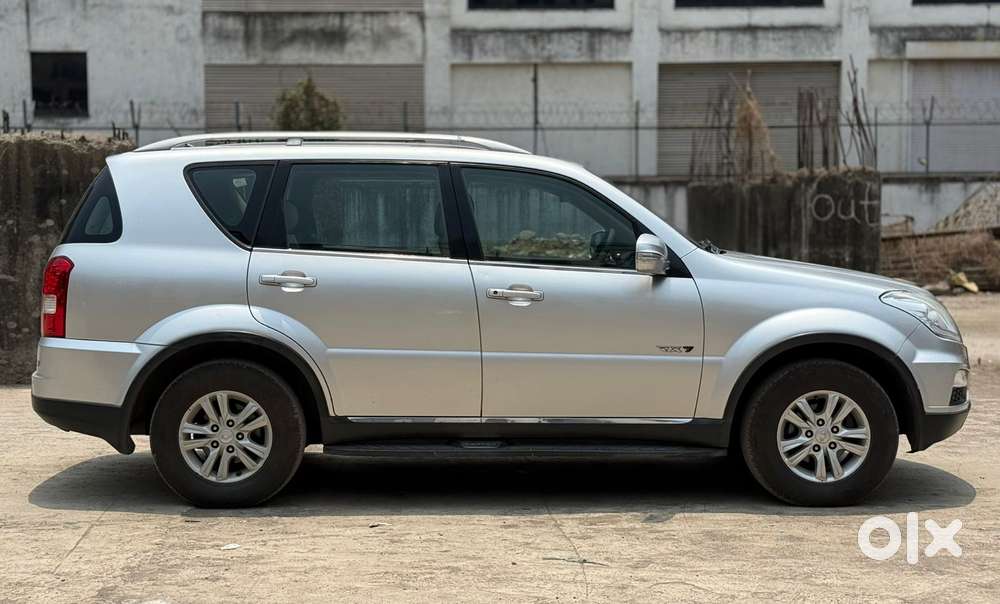 Mahindra Rexton, 2016, Diesel