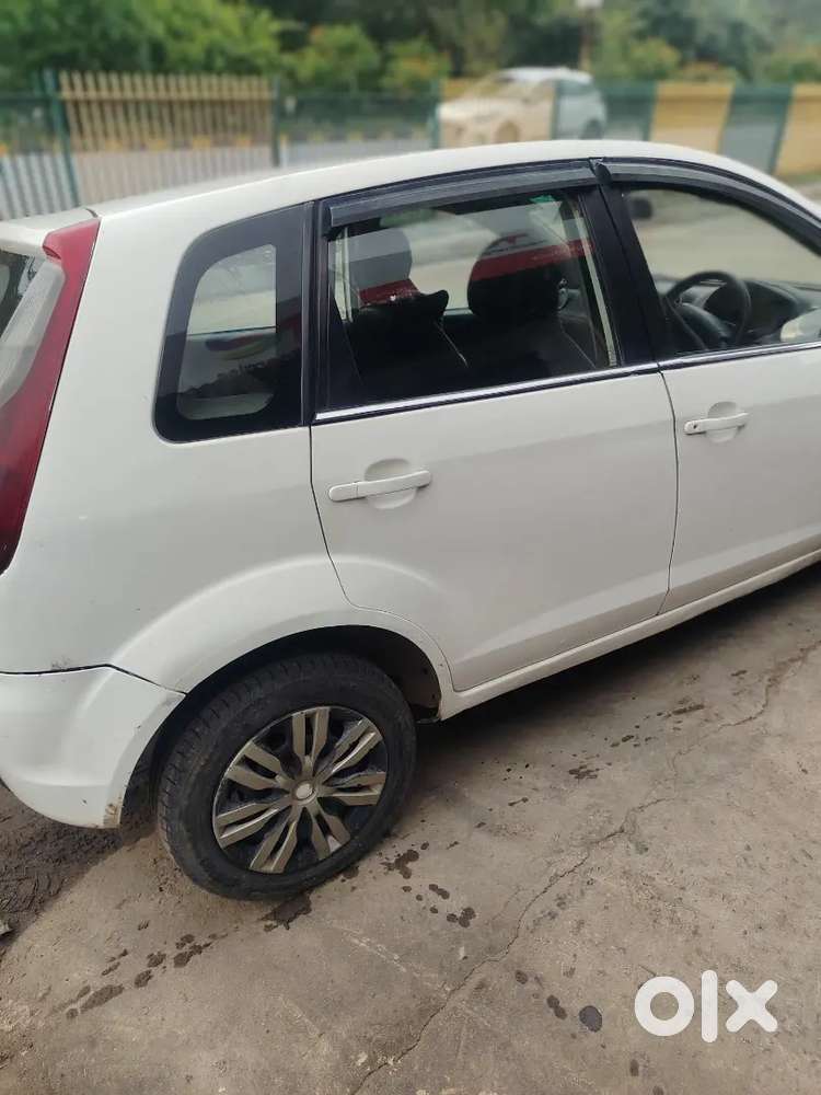 Ford Figo Diesel Titanium 2011 Second Owner