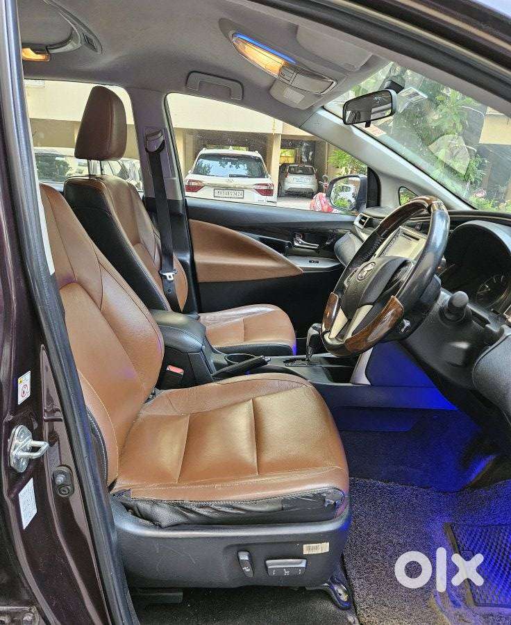 Toyota Innova Crysta 2.8z Automatic, 2016, Diesel