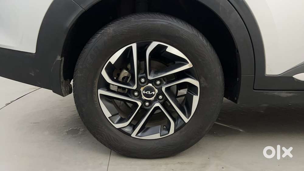 Kia Carens 1.5 Luxury Plus Diesel At 6 Str, 2022, Diesel