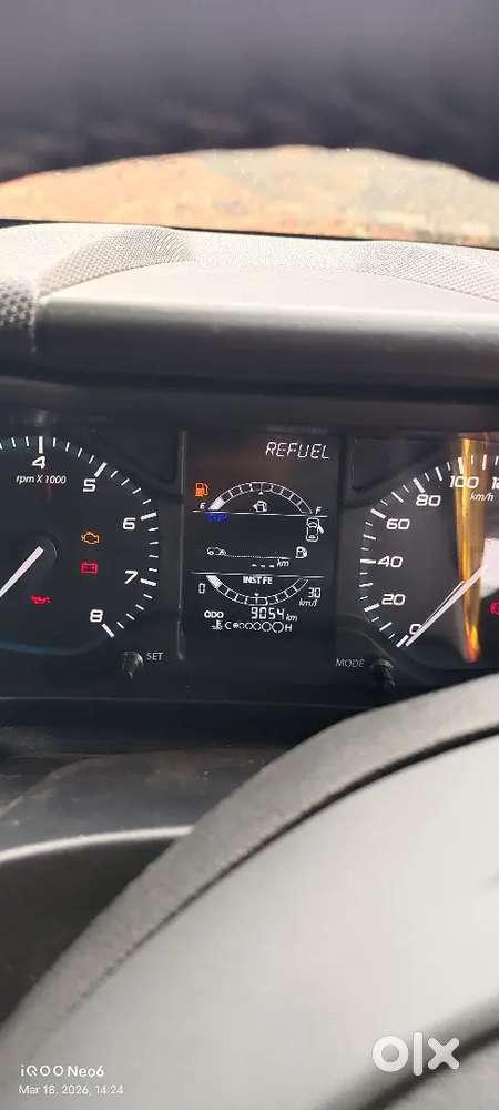 Tata Altroz 2025 Petrol Well Maintained 9,000 Driven 1st Onwer