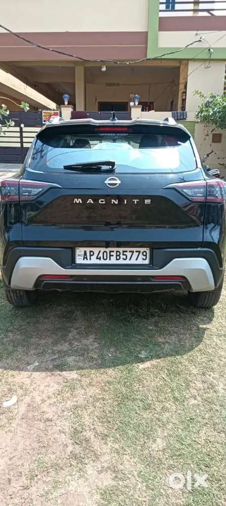 Nissan Magnite 1.0 Xv Premium 2025