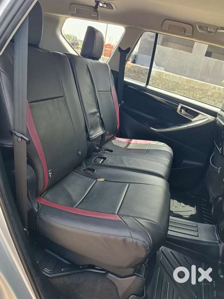 Toyota Innova Crysta 2.4 V 7 Str, 2017, Diesel
