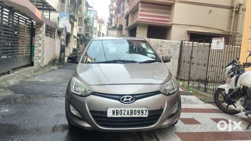 Hyundai I20 Sportz 2012 Car