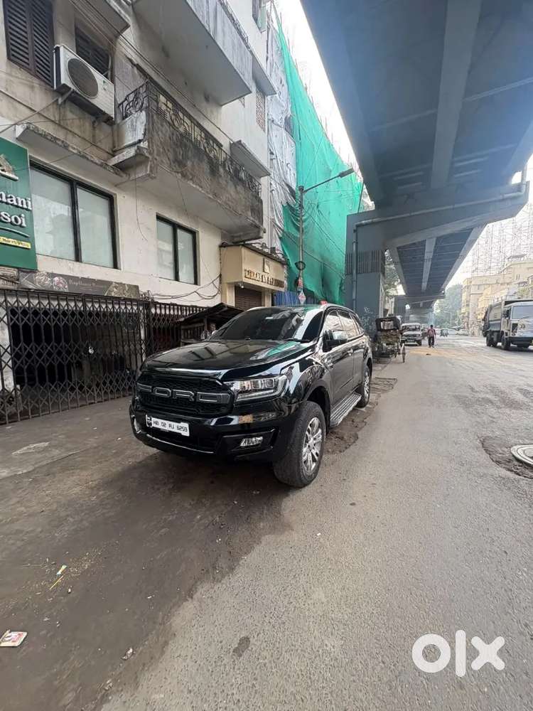 Ford Endeavour 2016