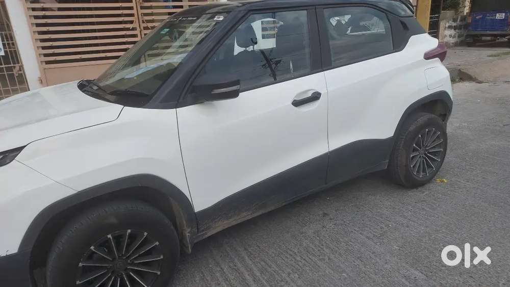 Tata Punch Petrol (may)2024