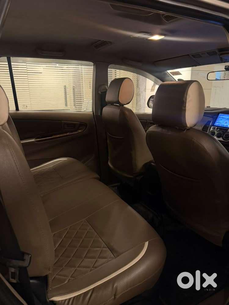 Toyota Innova 2.5 G (diesel) 8 Seater, 2015, Diesel