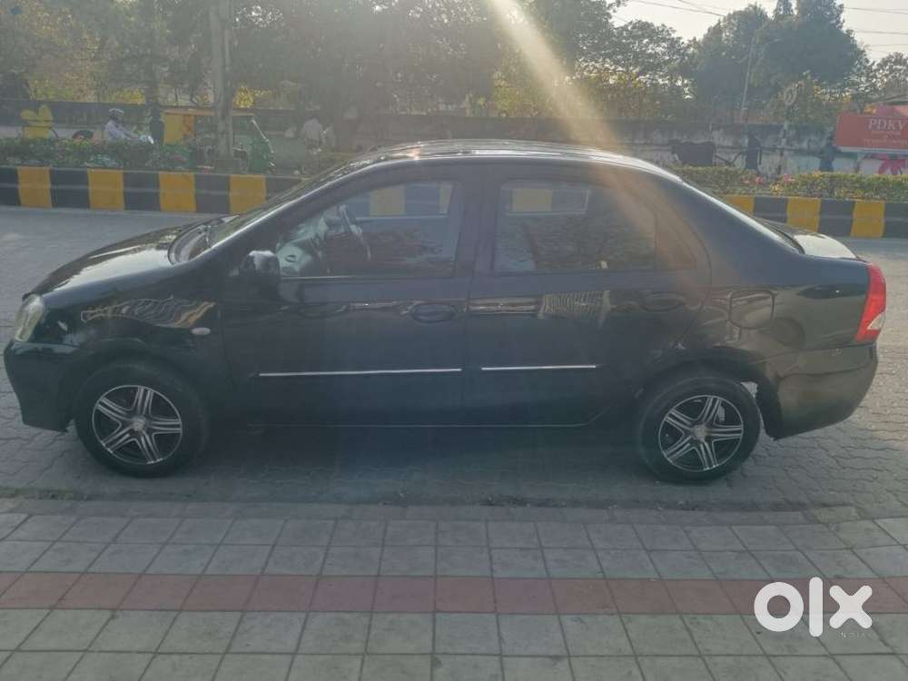 Toyota Etios 2010-2012 G, 2011, Petrol