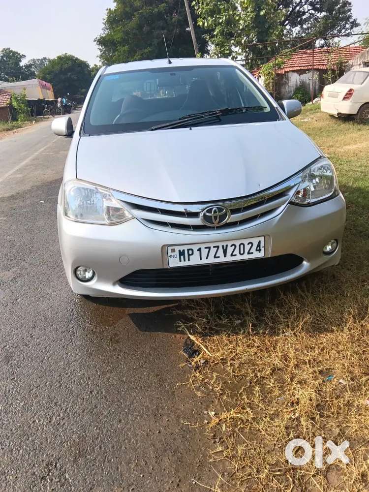 Toyota Etios Prem 2012
