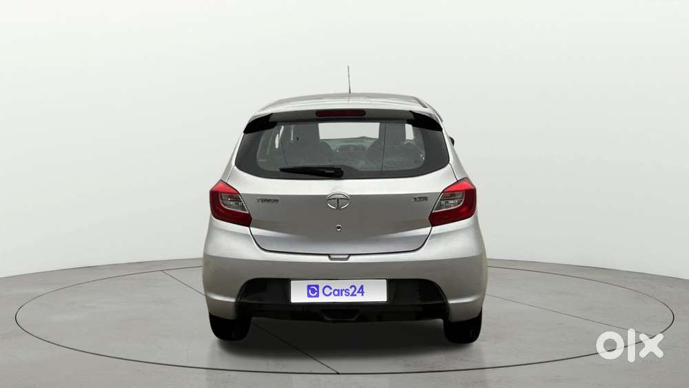 Tata Tiago 1.2 Revotron Xza, 2018, Petrol