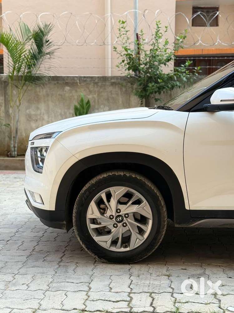 Hyundai 2023 Manual Petrol