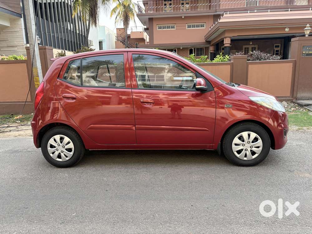 Hyundai I10 Sportz, 2012, Petrol
