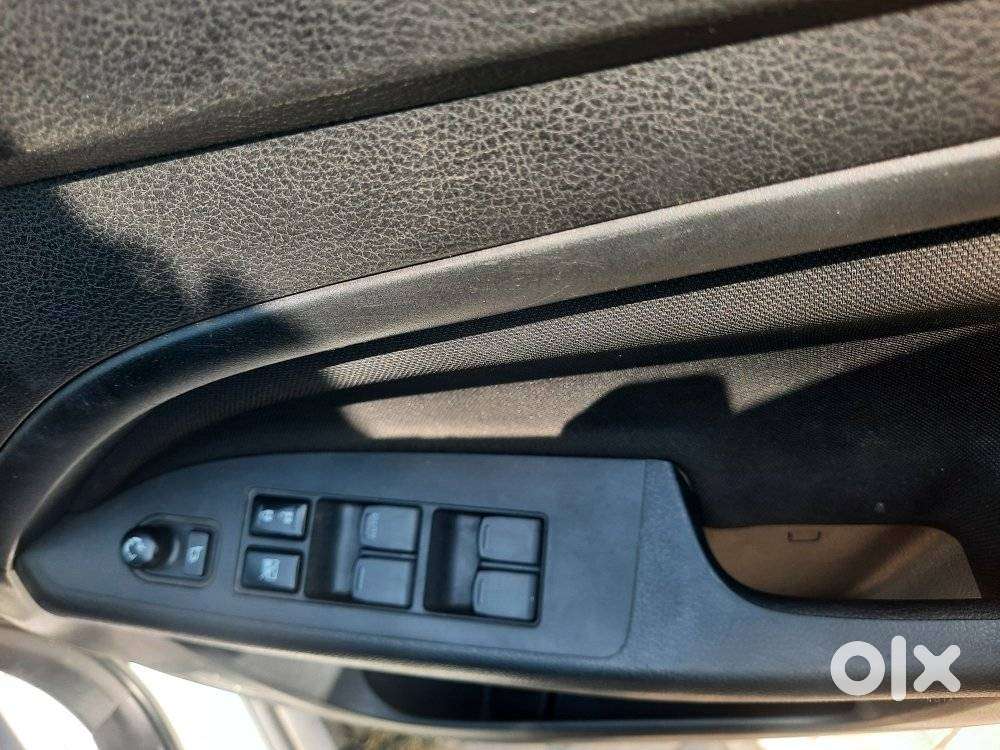 Maruti Suzuki Brezza 1.5 Vxi Smart Hybrid, 2023, Petrol