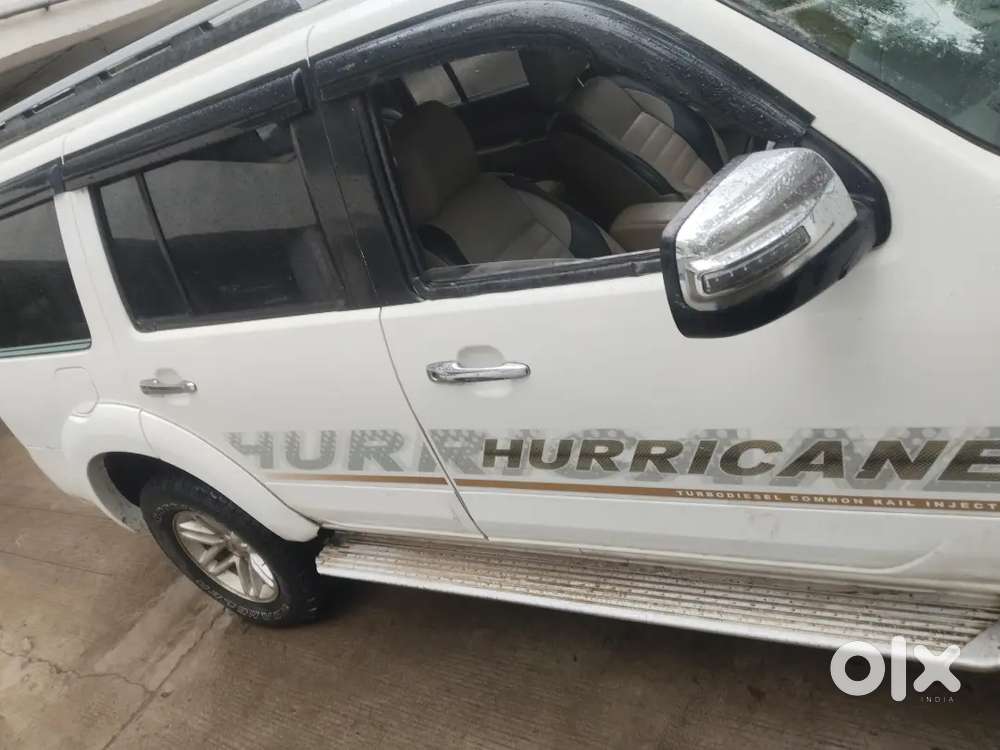 Ford Endeavour Hurricane Le 2012 Diesel