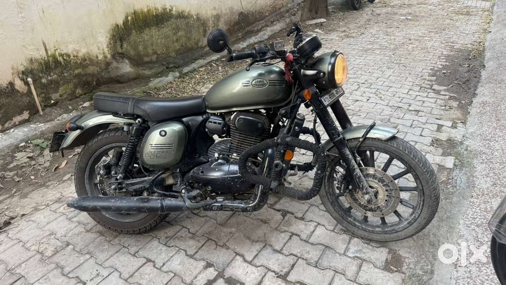 Jawa 42 Petrol Bike 2023