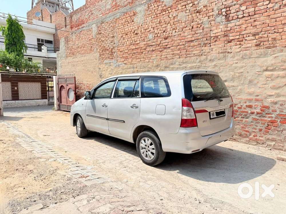 Toyota Innova 2011