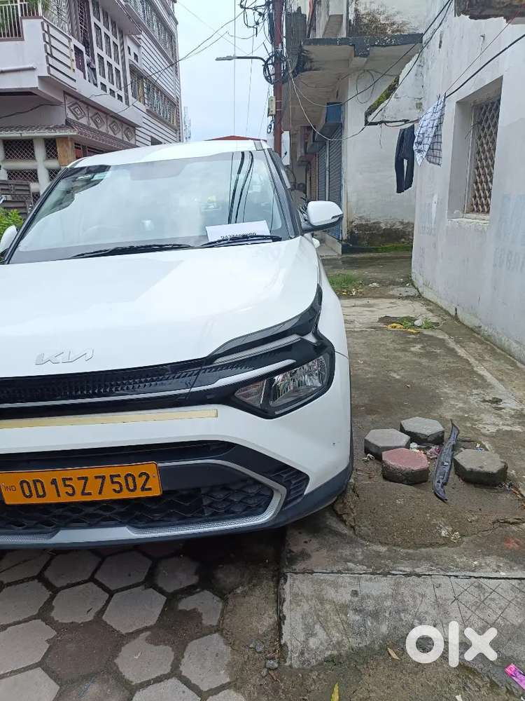 Kia Carens Luxury Dct 2024